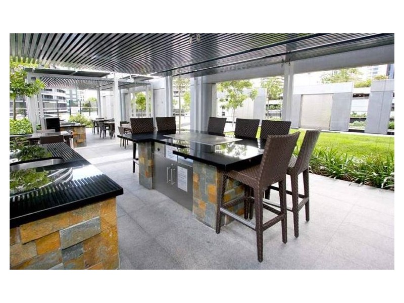 3403/1 ORACLE BOULEVARD, Broadbeach QLD 4218