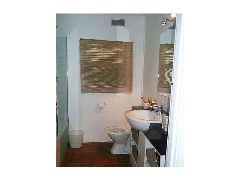 2/1929 GOLD COAST HIGHWAY, Burleigh Heads QLD 4220