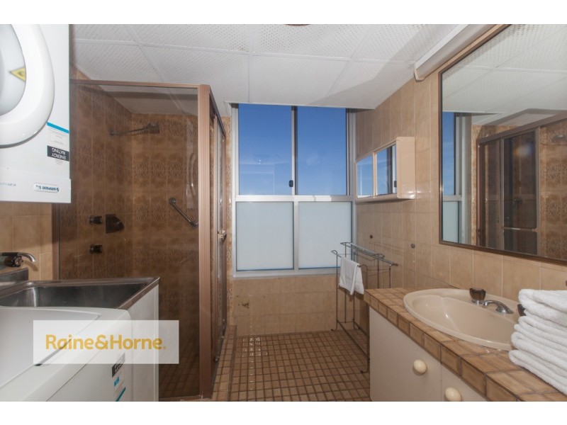 12/29 NORTHCLIFFE TERRACE, Surfers Paradise QLD 4217