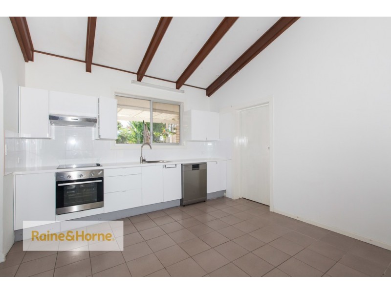 14 LA SCALA COURT, Surfers Paradise QLD 4217