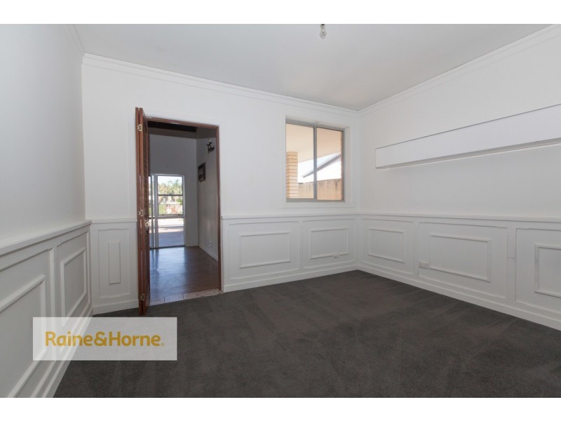 14 LA SCALA COURT, Surfers Paradise QLD 4217