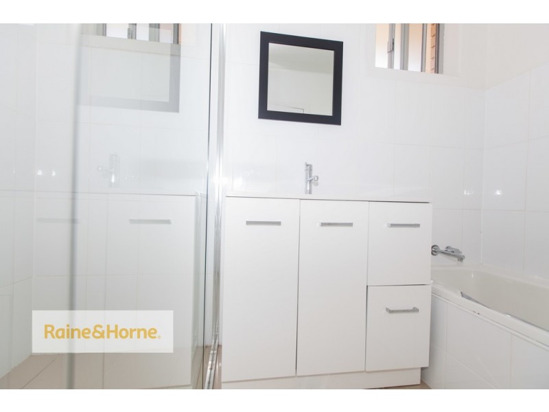 14 LA SCALA COURT, Surfers Paradise QLD 4217