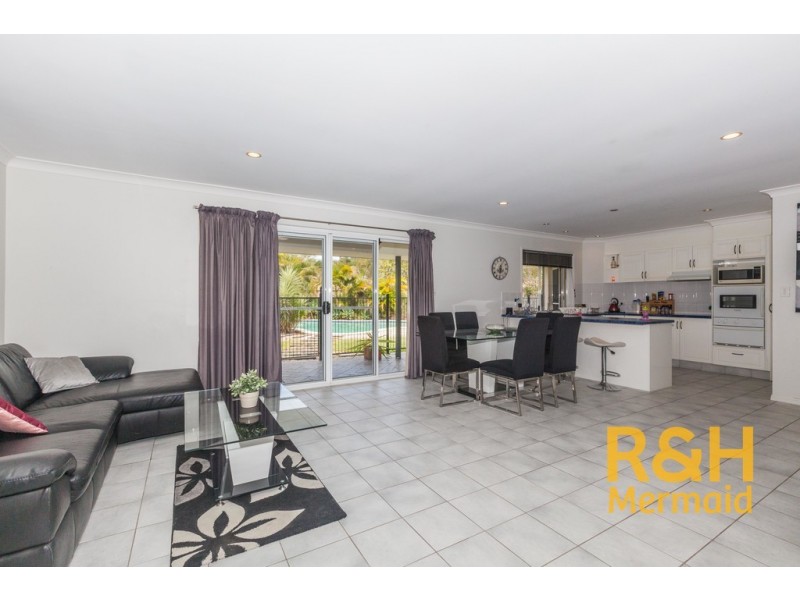 23 OTTELIA DRIVE, Elanora QLD 4221