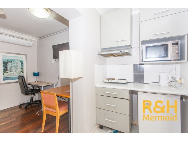 7B/41 WATSON ESPLANADE, Surfers Paradise QLD 4217