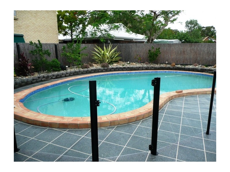 9 Hood Court, Mermaid Waters QLD 4218