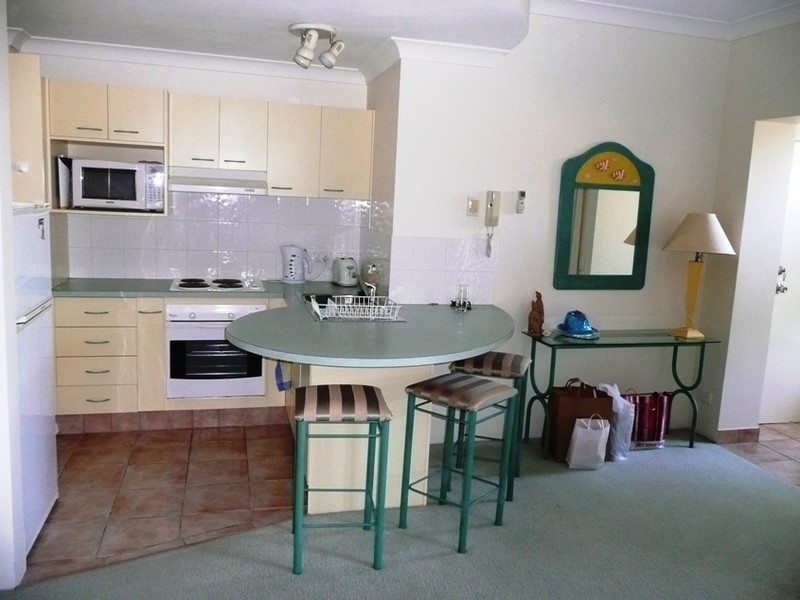 2/26 Surf Street, Mermaid Beach QLD 4218