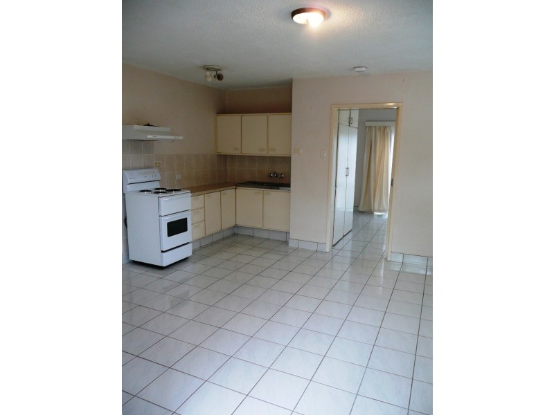 2/10 Kalyan Street, Surfers Paradise QLD 4217