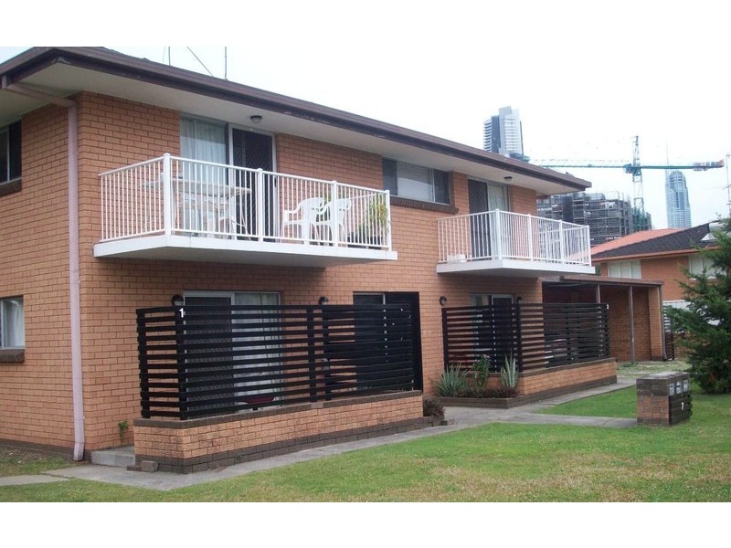 2/10 Kalyan Street, Surfers Paradise QLD 4217