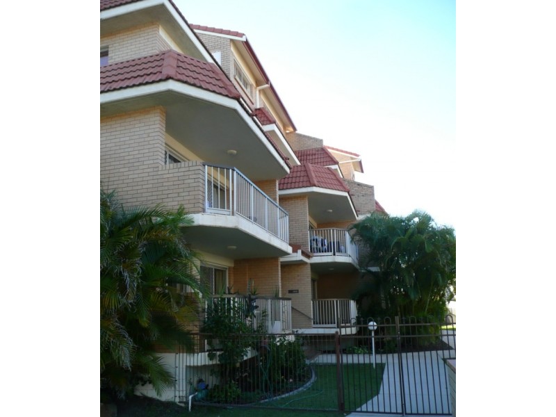 2/33 Ventura Road, Mermaid Beach QLD 4218