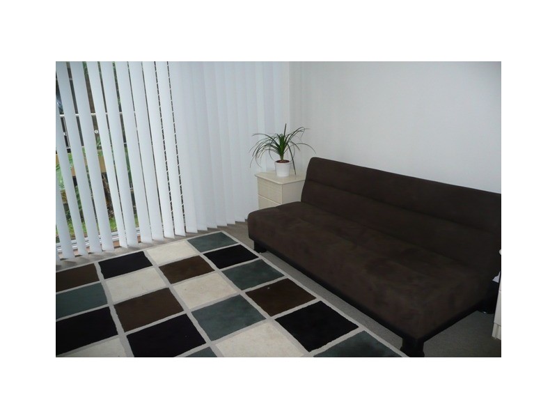 2/33 Ventura Road, Mermaid Beach QLD 4218