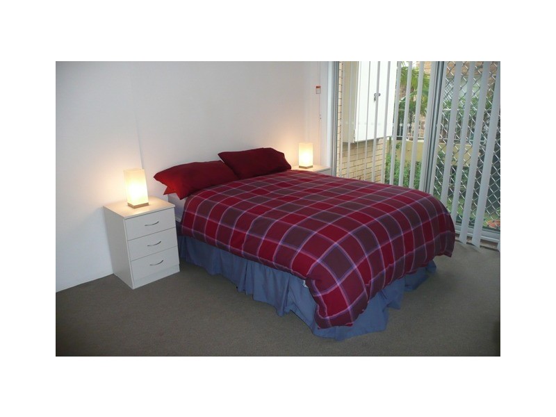 2/33 Ventura Road, Mermaid Beach QLD 4218