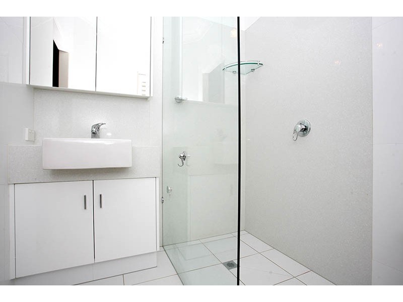 Unit 6 – 12 Venice Street, Mermaid Beach QLD 4218