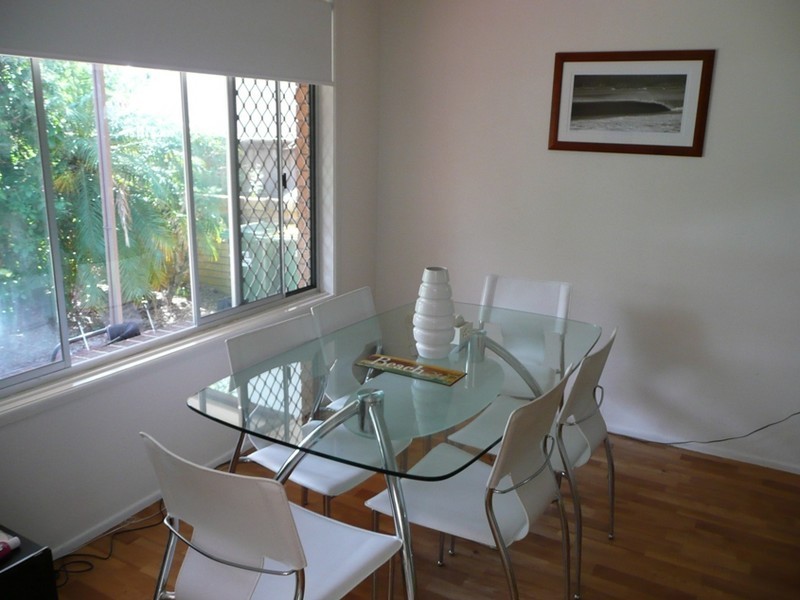 28 Markeri Street, Mermaid Waters QLD 4218