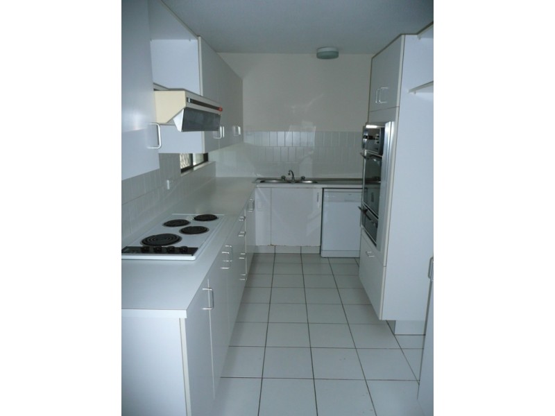 1/20 Rudd Street, Broadbeach Waters QLD 4218