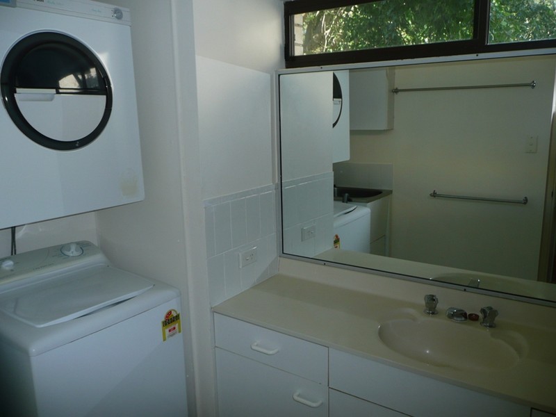 1/20 Rudd Street, Broadbeach Waters QLD 4218