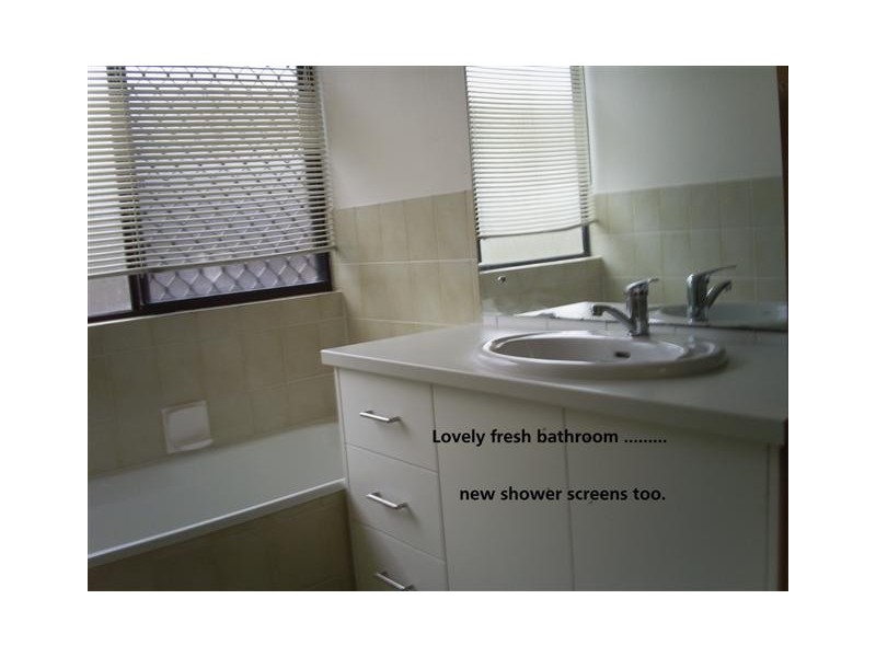 9 Dunlin Drive, Burleigh Waters QLD 4220