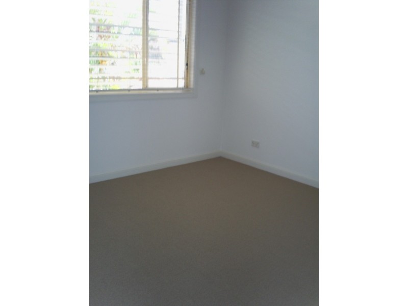 2/32 Hilda Street, Mermaid Beach QLD 4218