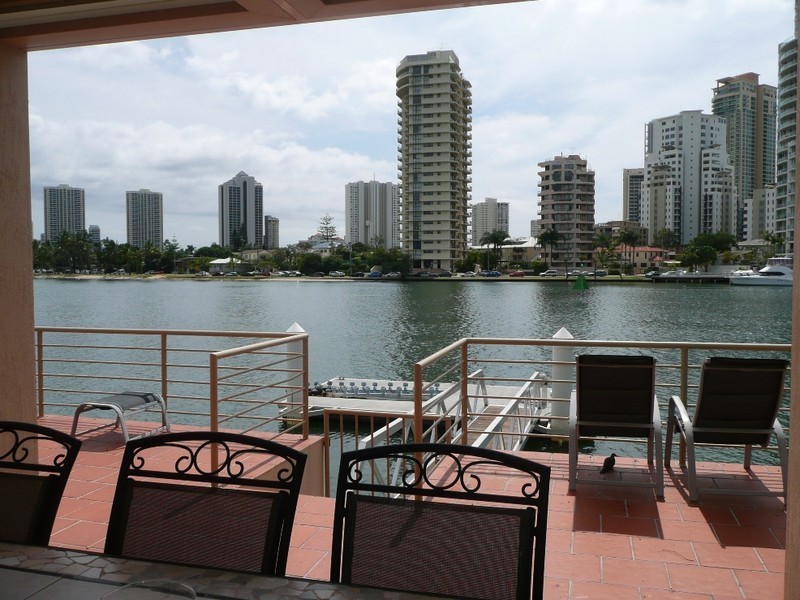 49 Stanhill Drive, Chevron Island QLD 4217