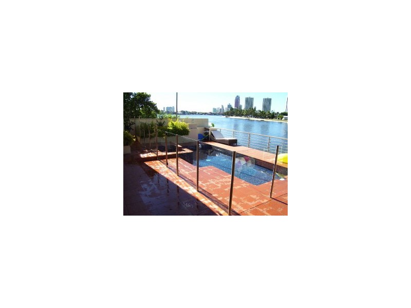 49 Stanhill Drive, Chevron Island QLD 4217