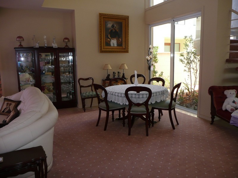 49 Stanhill Drive, Chevron Island QLD 4217