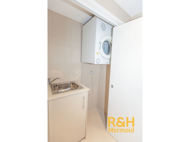 17/53 DARRAMBAL STREET, Surfers Paradise QLD 4217