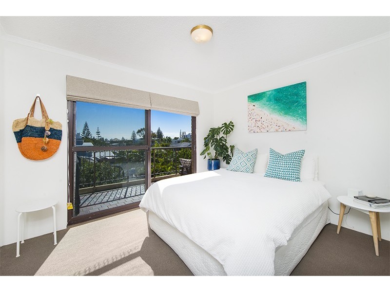 7/80 PETREL AVENUE, Mermaid Beach QLD 4218