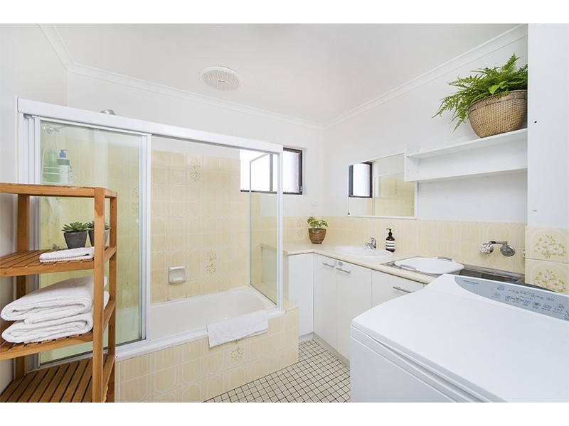 7/80 PETREL AVENUE, Mermaid Beach QLD 4218