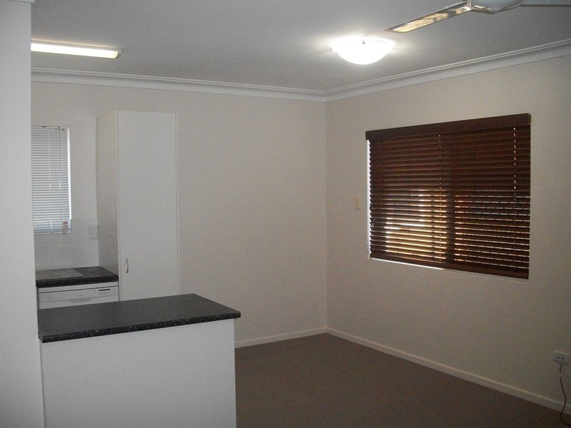 3/10 Adori Street, Chevron Island QLD 4217