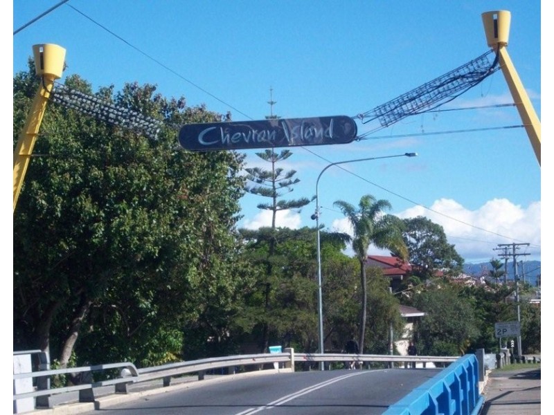 3/10 Adori Street, Chevron Island QLD 4217