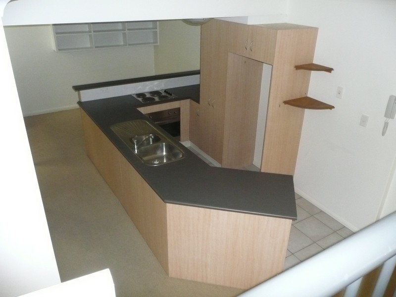 2/53 Petrel Avenue, Mermaid Beach QLD 4218