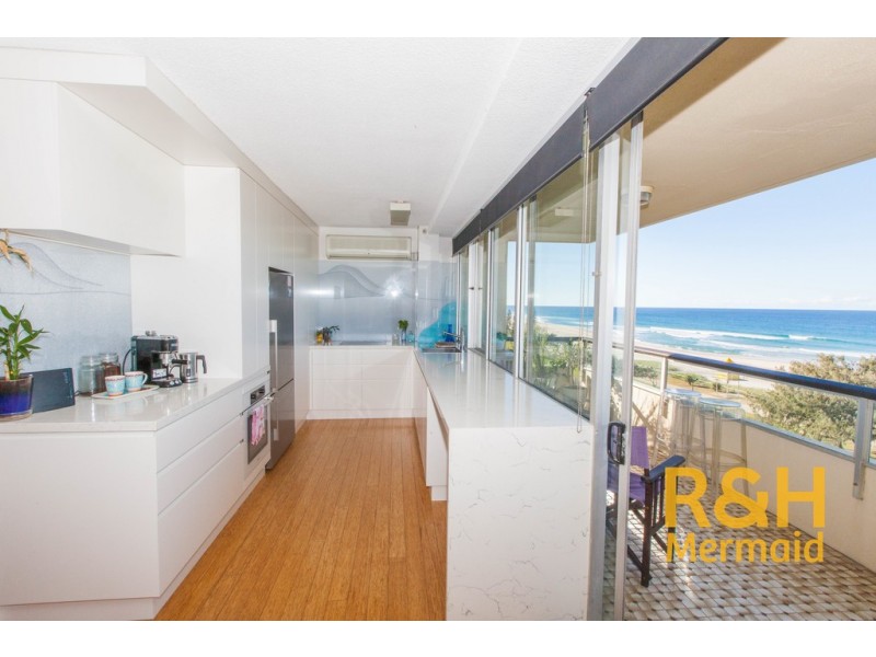 18/90 Marine Parade, Miami QLD 4220