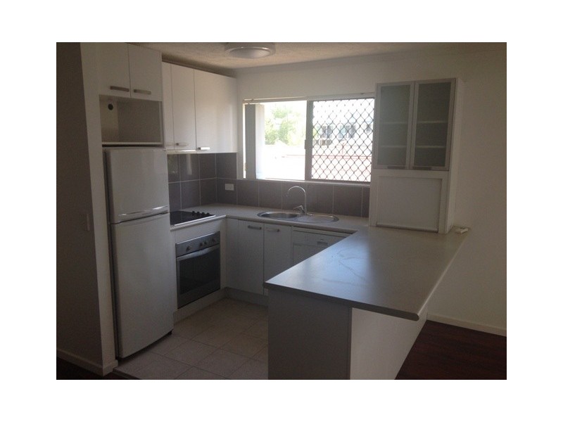 6/213-215 Surf Parade, Broadbeach QLD 4218