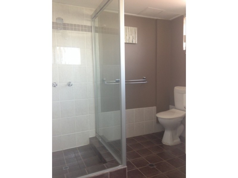 6/213-215 Surf Parade, Broadbeach QLD 4218