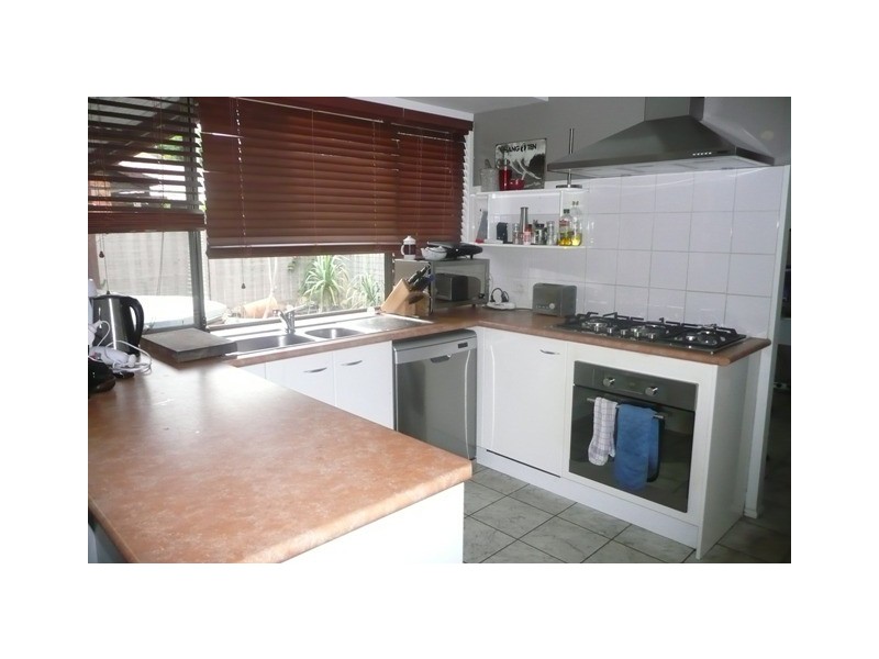 31 Lancelin Drive, Mermaid Waters QLD 4218