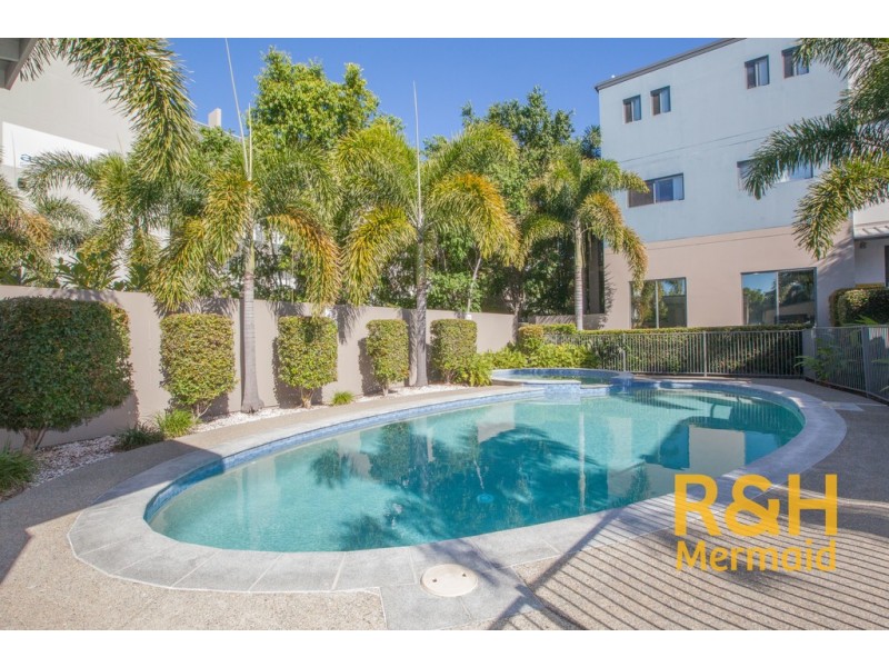 72/2 ACACIA COURT, Robina QLD 4226