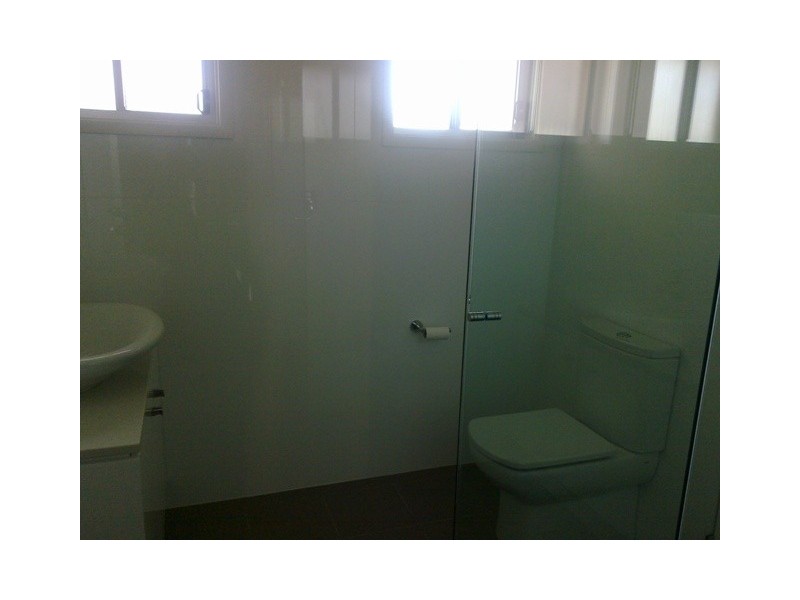 2/86 Marine Parade, Miami QLD 4220