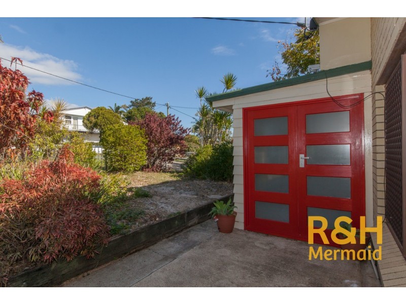 9 NYORA STREET, Southport QLD 4215