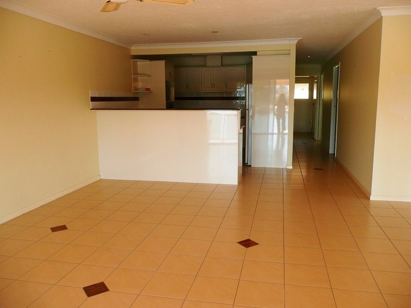 13/15 Hooker Boulevard, Broadbeach Waters QLD 4218