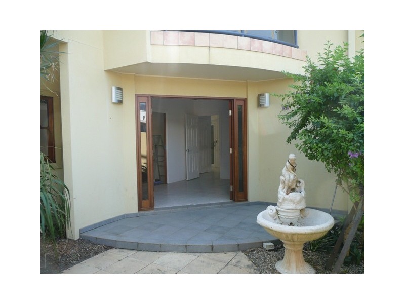 1/11 Surf Street, Mermaid Beach QLD 4218