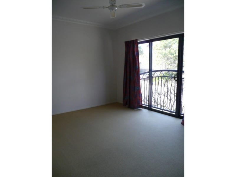 1/11 Surf Street, Mermaid Beach QLD 4218