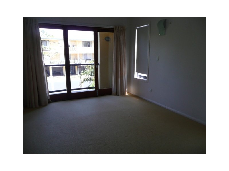 1/11 Surf Street, Mermaid Beach QLD 4218