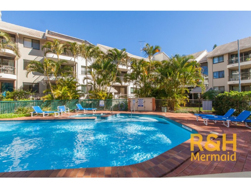 18/9 BAYVIEW STREET, Runaway Bay QLD 4216