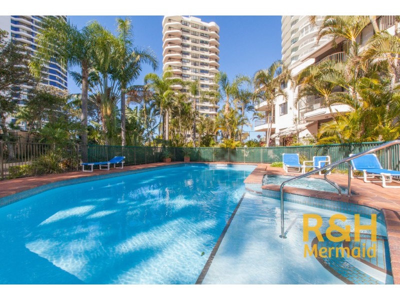 18/9 BAYVIEW STREET, Runaway Bay QLD 4216