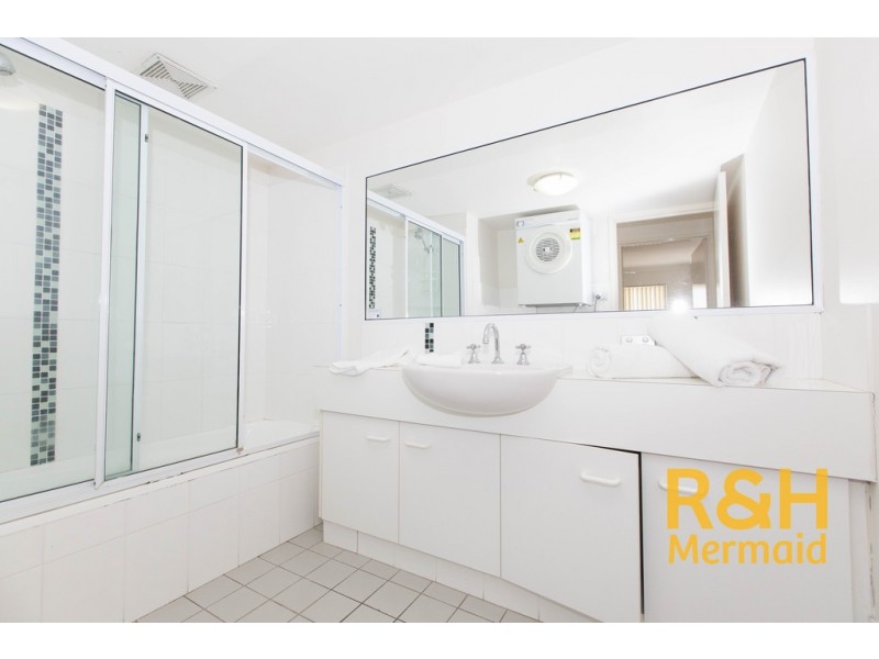 33/27 WHARF ROAD, Surfers Paradise QLD 4217