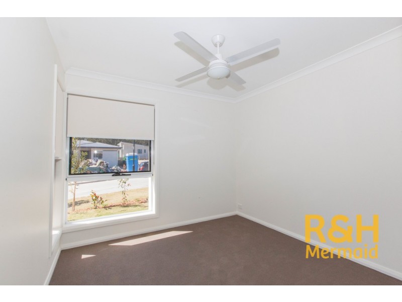 5 CUDMORE STREET, Pimpama QLD 4209