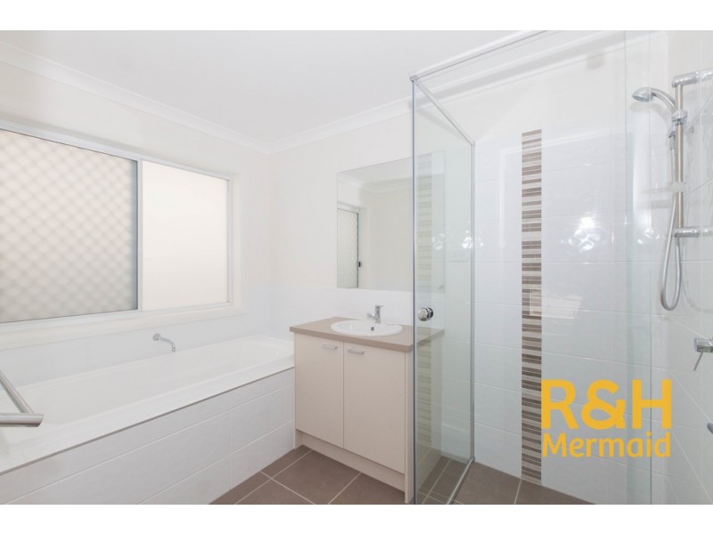 5 CUDMORE STREET, Pimpama QLD 4209