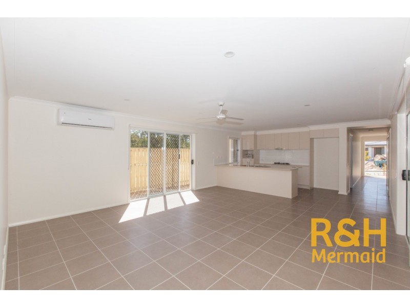 5 CUDMORE STREET, Pimpama QLD 4209