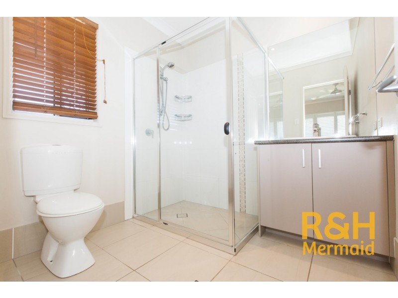 8 MACLEAY CIRCUIT, Upper Coomera QLD 4209