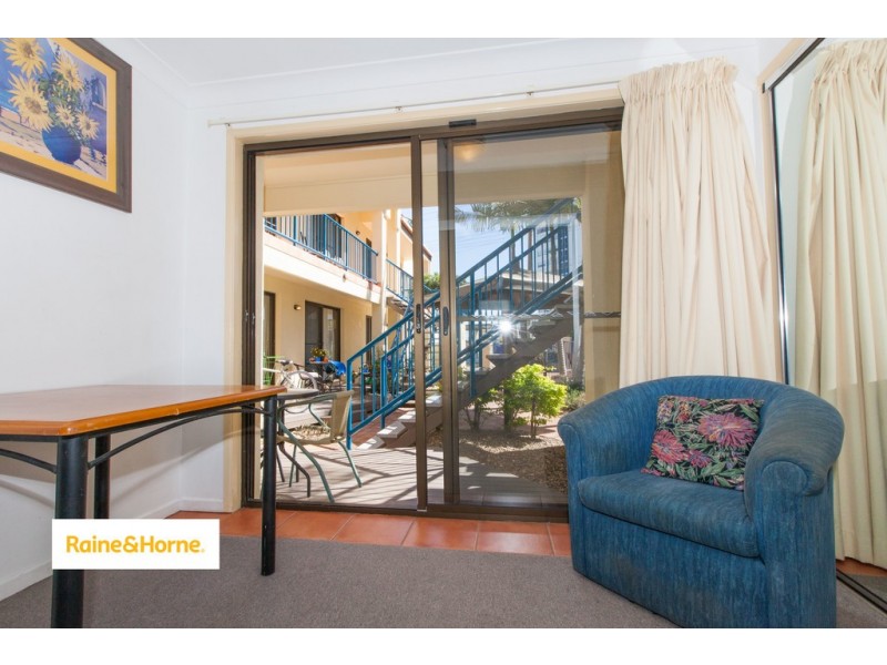 1B/41 Watson Esplanade, Surfers Paradise QLD 4217