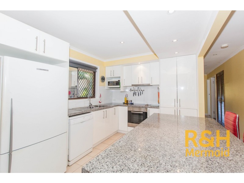 25 MARKERI STREET, Mermaid Waters QLD 4218